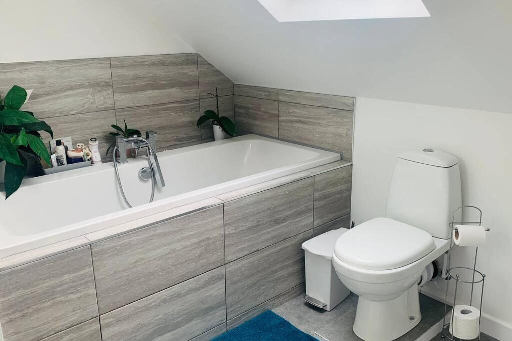 Love Lancing By The Sea With Optional Large Hot Tub Sleeps Up To 8 & Free Parking Βίλα Εξωτερικό φωτογραφία
